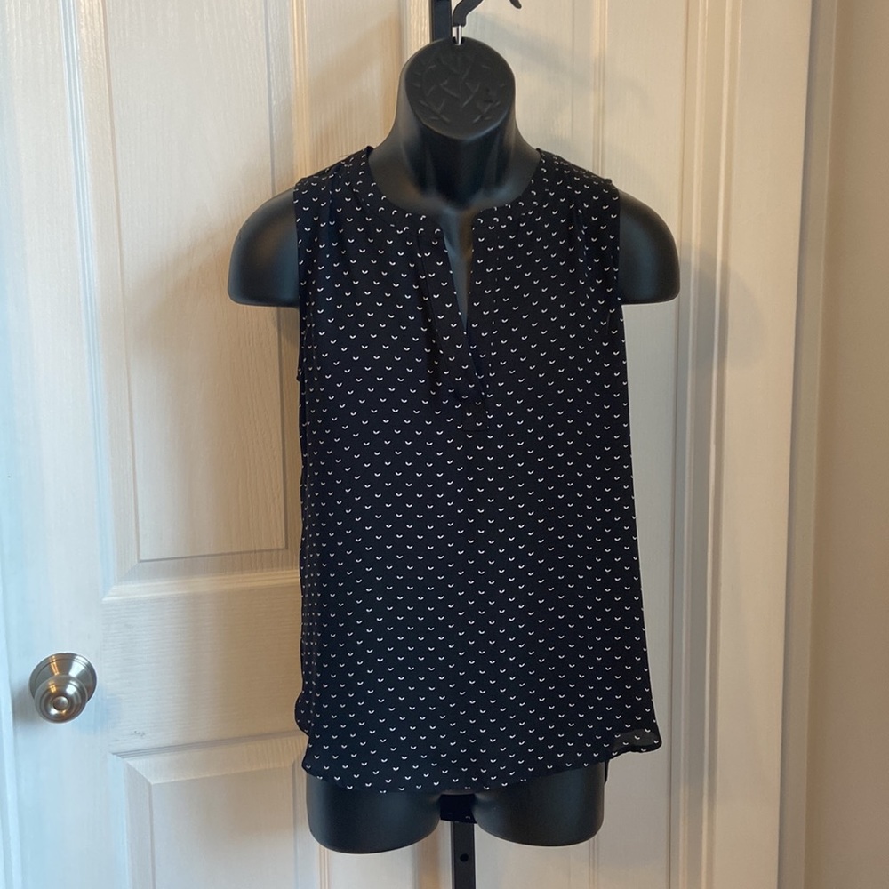 Ann Taylor Loft Small sleeveless blouse